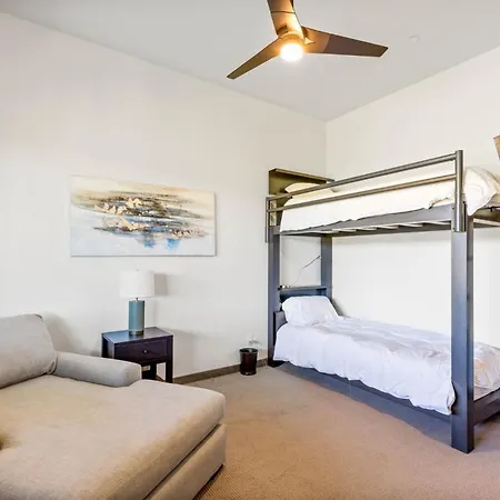 Meadowlark In Tahoe Donner - Modern 4Br W Great Views, Hot Tub & Hoa Amenities